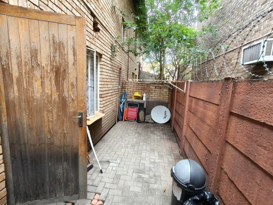 1 Bedroom Property for Sale in Rustenburg Central North West